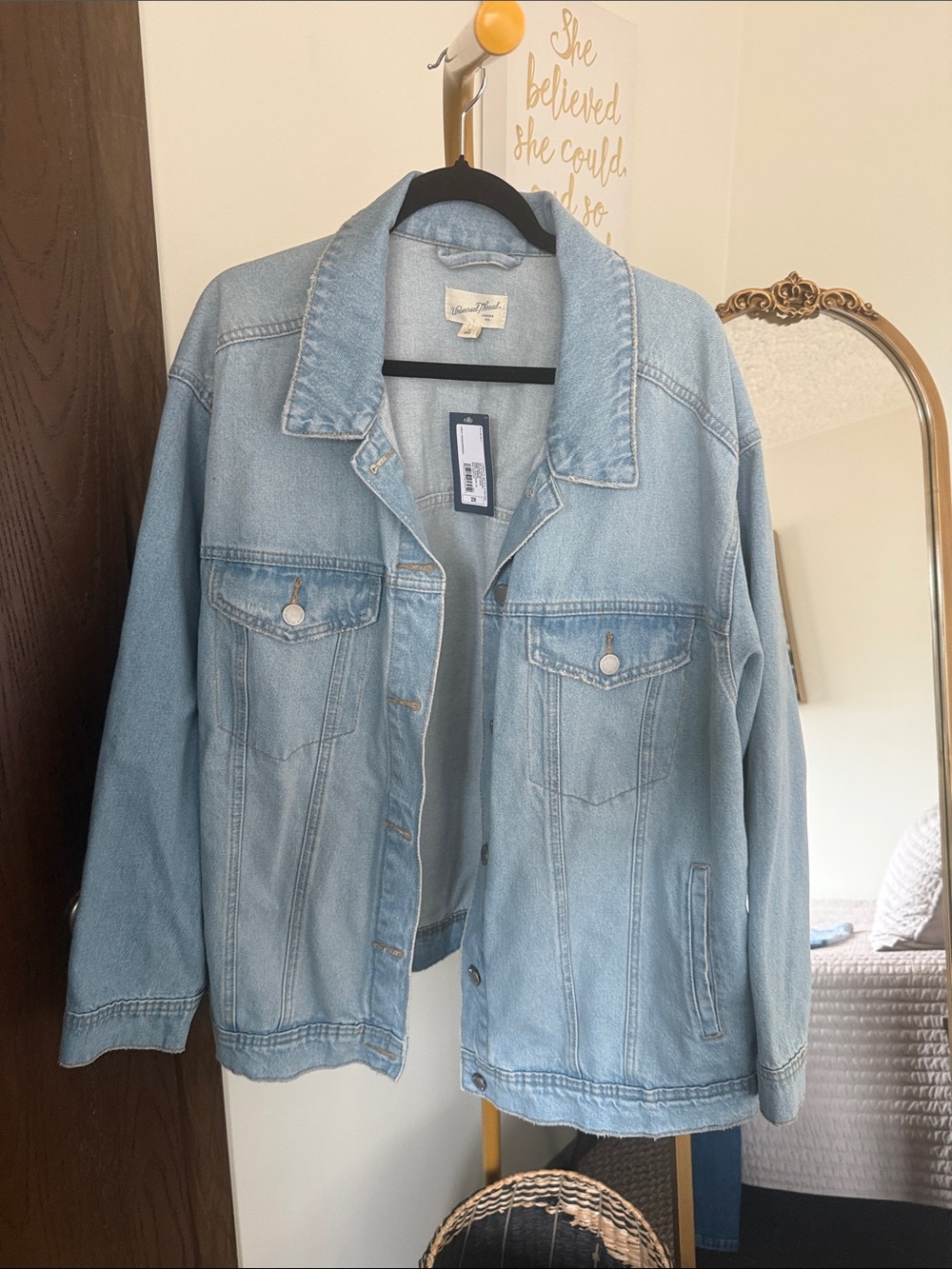 Universal Thread Light Blue Denim Jacket - Relaxed Oversized Trucker
